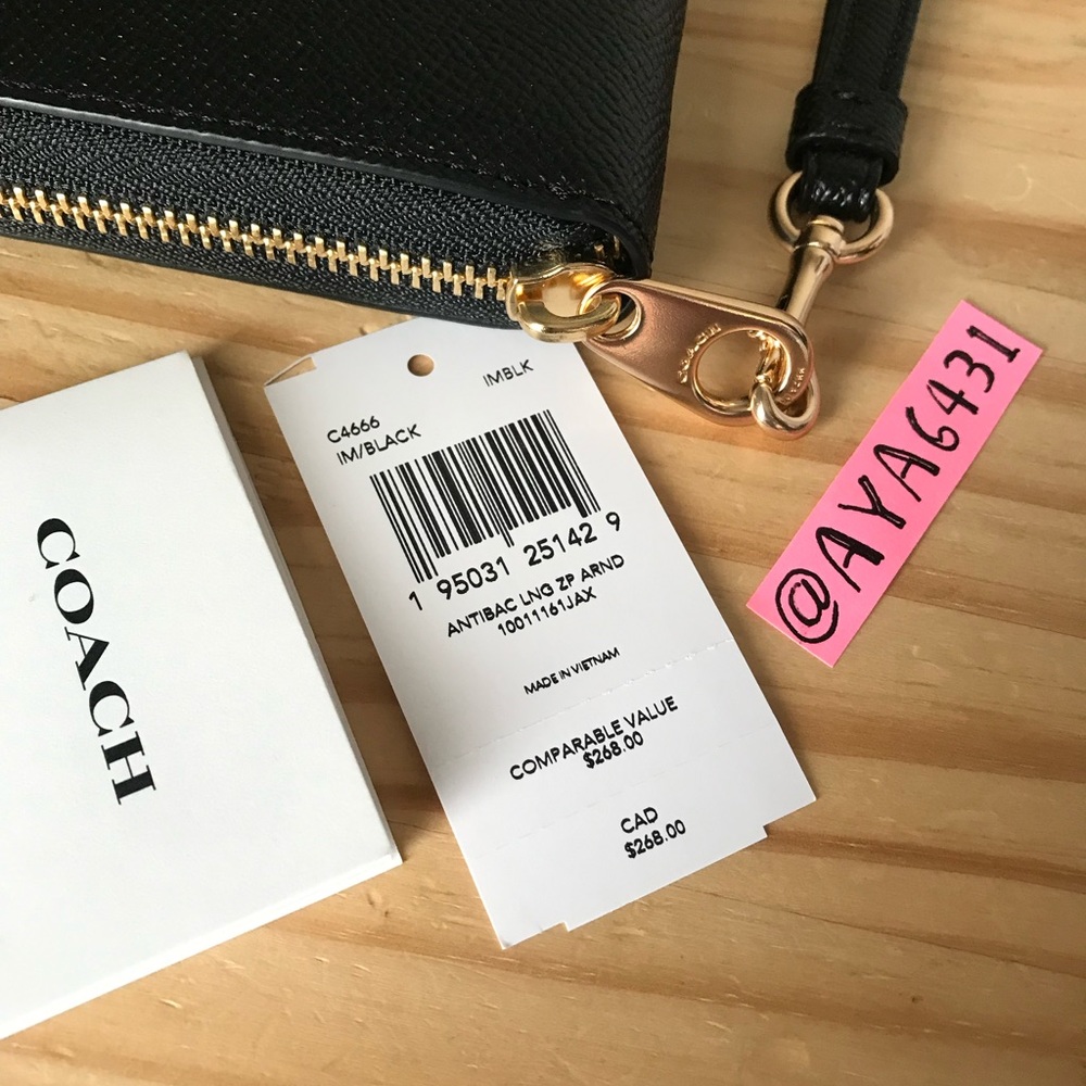 Coach Wallet🎈🎈 - Picture 6 of 9